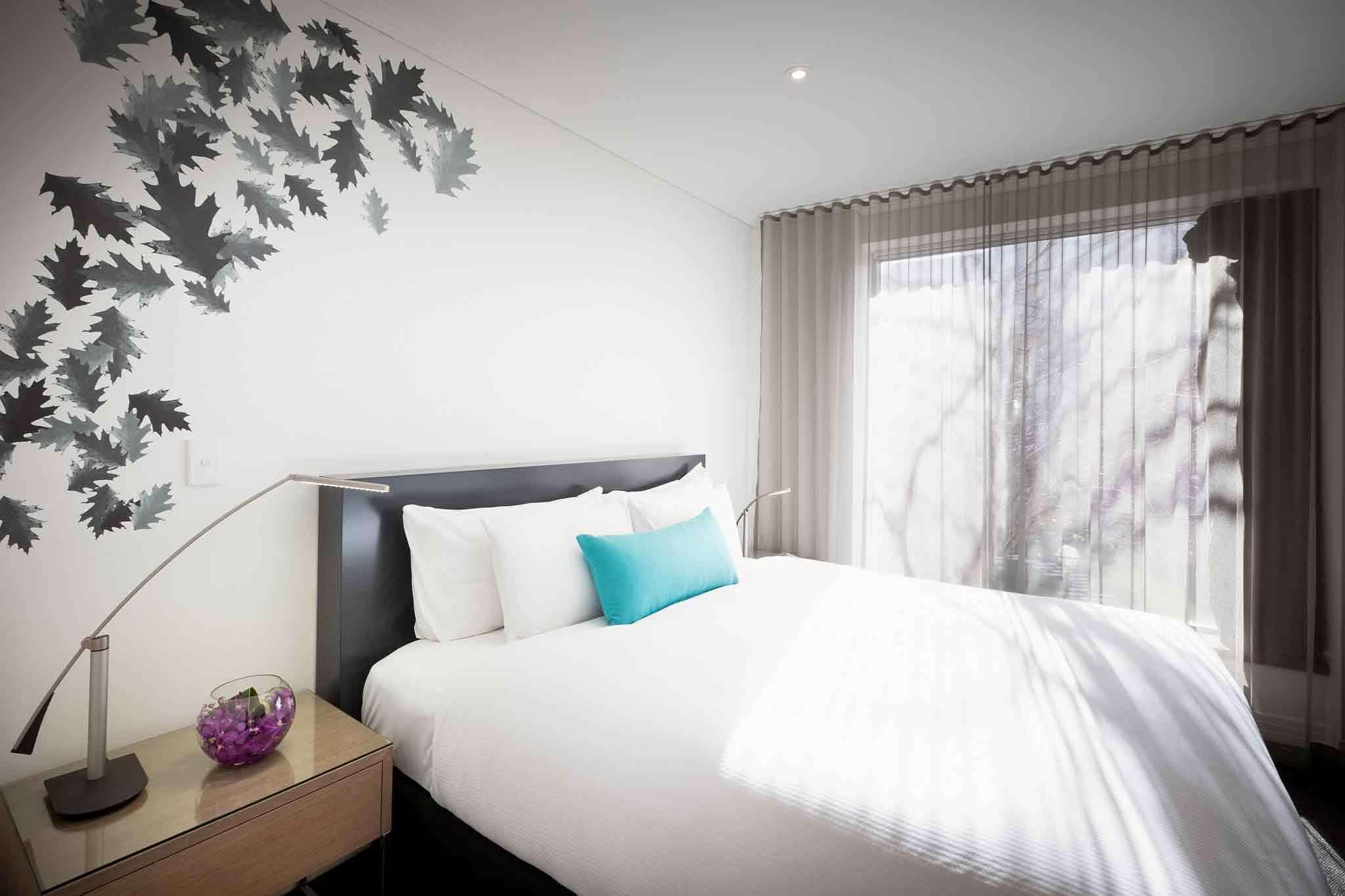 The Como Melbourne City Exterior foto A bedroom at the hotel