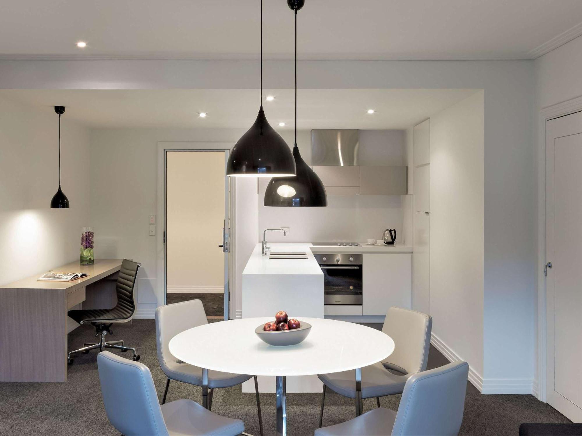 The Como Melbourne City Exterior foto A kitchen in a serviced apartment